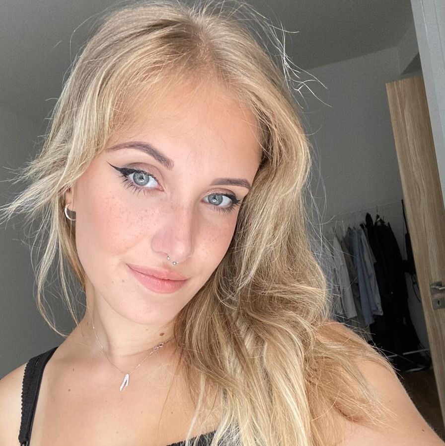 Laura Azzolina 