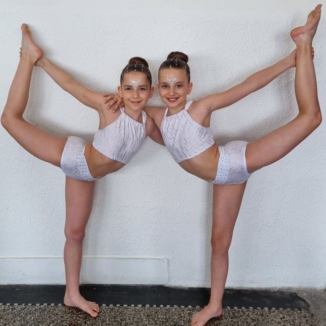 Karolína Šeděnková + Sofie Šurányi